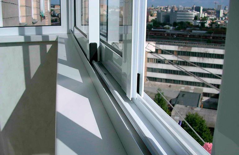 Как снять алюминиевые окна на балконе