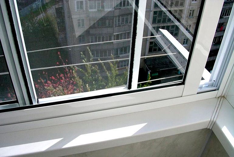 Как снять окна на балконе раздвижные