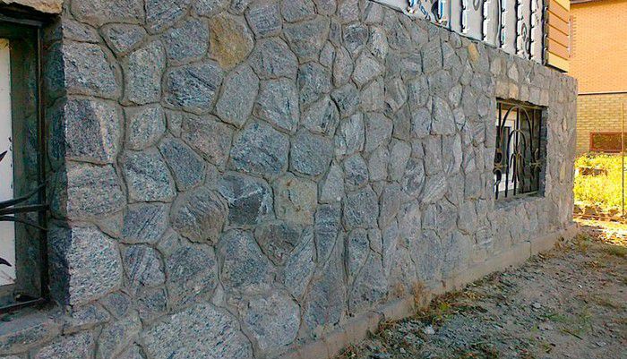 Кладки стен из натурального (природного) камня